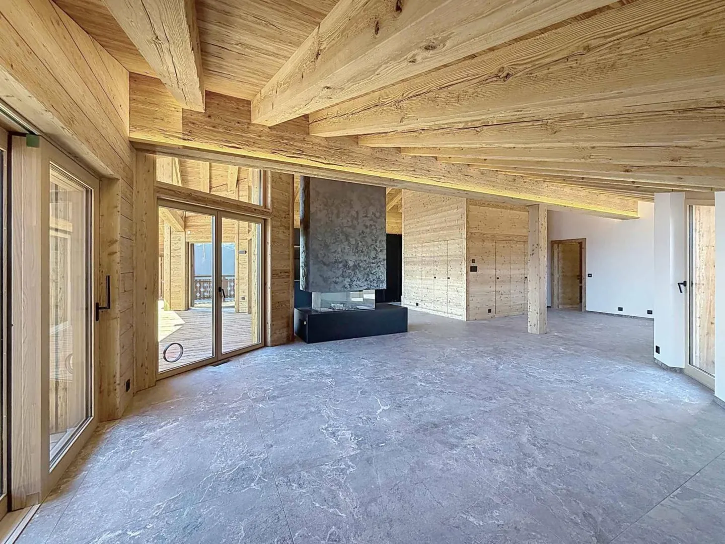 VERY RARE - MAGNIFICENT PENTHOUSE WITH PANORAMIC VIEW - NEW - Photo 5 of 13