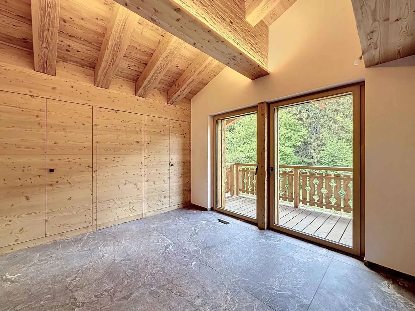VERY RARE - MAGNIFICENT PENTHOUSE WITH PANORAMIC VIEW - NEW - Photo 11 of 13