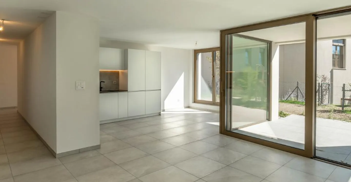 Appartement moderne avec jardin privé - Photo 4 sur 7