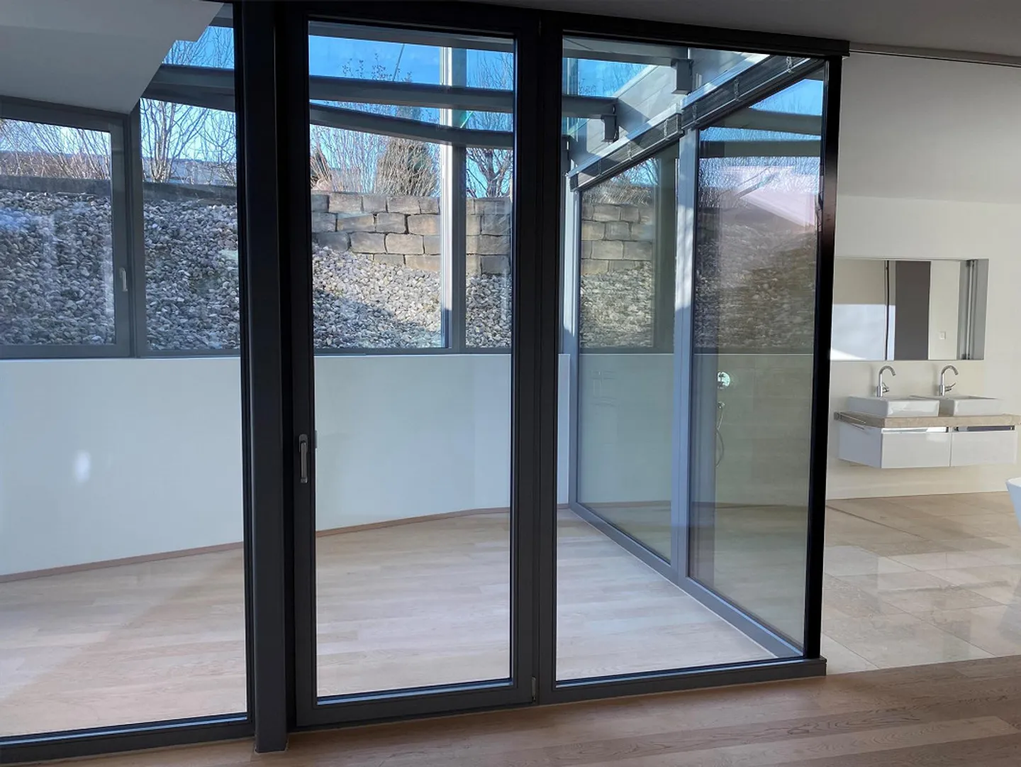 Appartamento duplex moderno e unico con area giardino - Foto 10 di 13