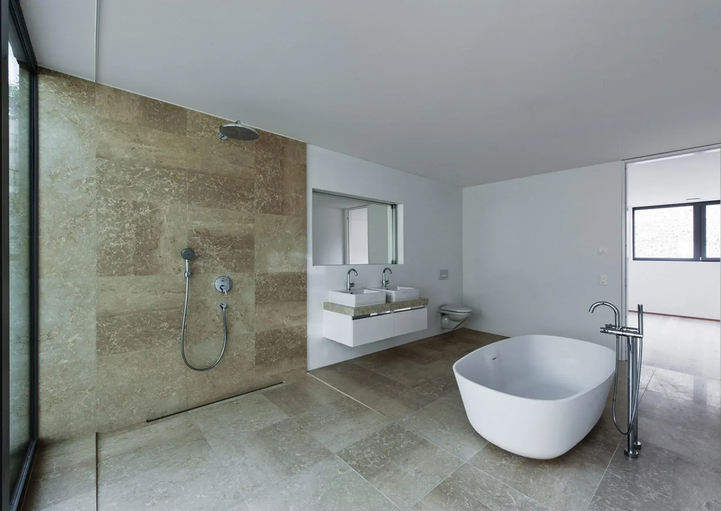 Appartamento duplex moderno e unico con area giardino - Foto 11 di 13