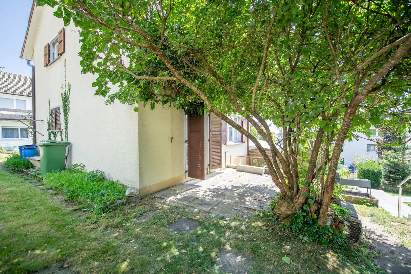 Affascinante casa a schiera con giardino e molto potenziale - Foto 11 di 19