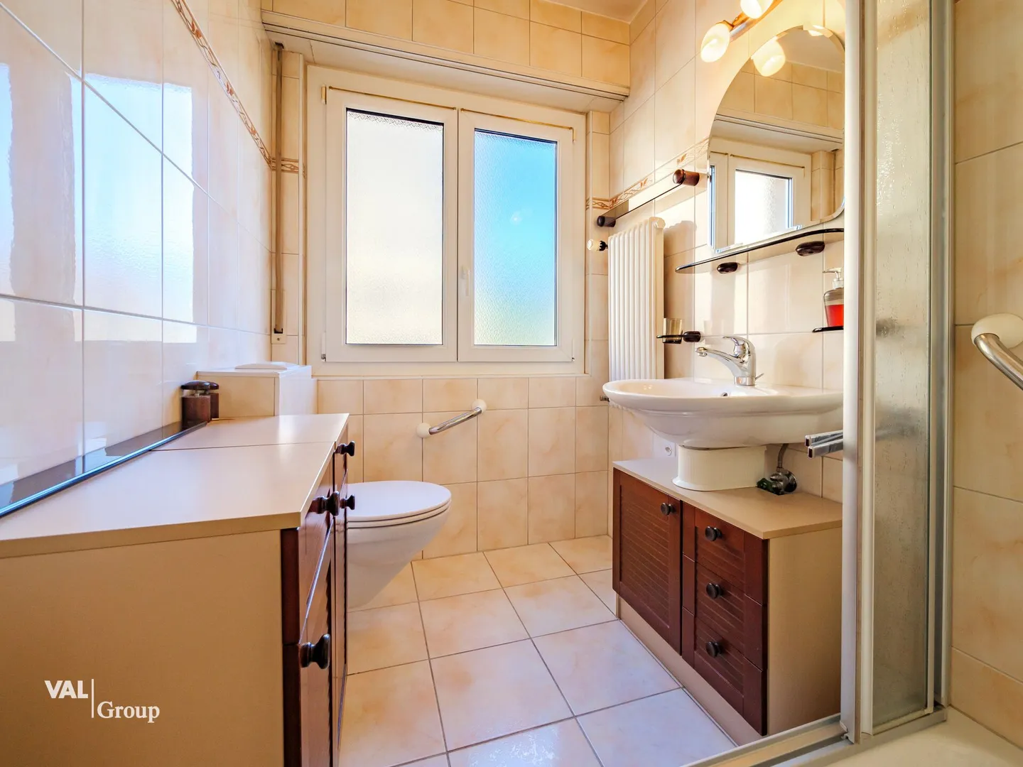 Opportunité Unique de Rénovation à Conthey - Photo 8 sur 10