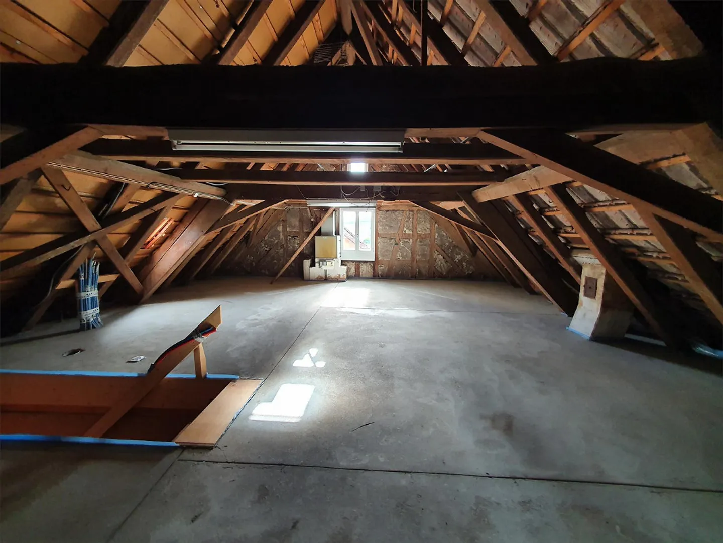 Corner House with Large Gastro Kitchen for Rent - Photo 17 of 17