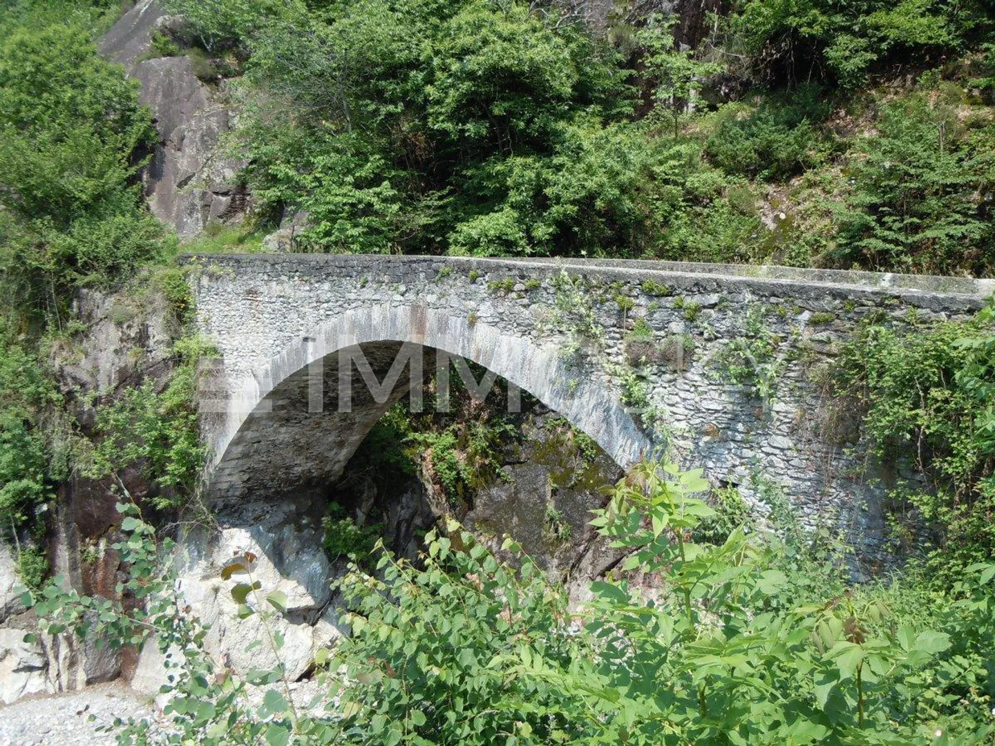 Entre pierre, bois et lumière le rustique de vos rêves - Photo 5 sur 5