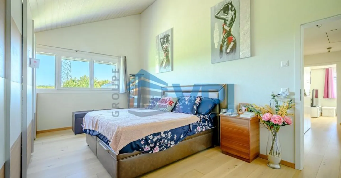 Magnifica villa indipendente di 6,5 locali con piscina - Foto 10 di 12