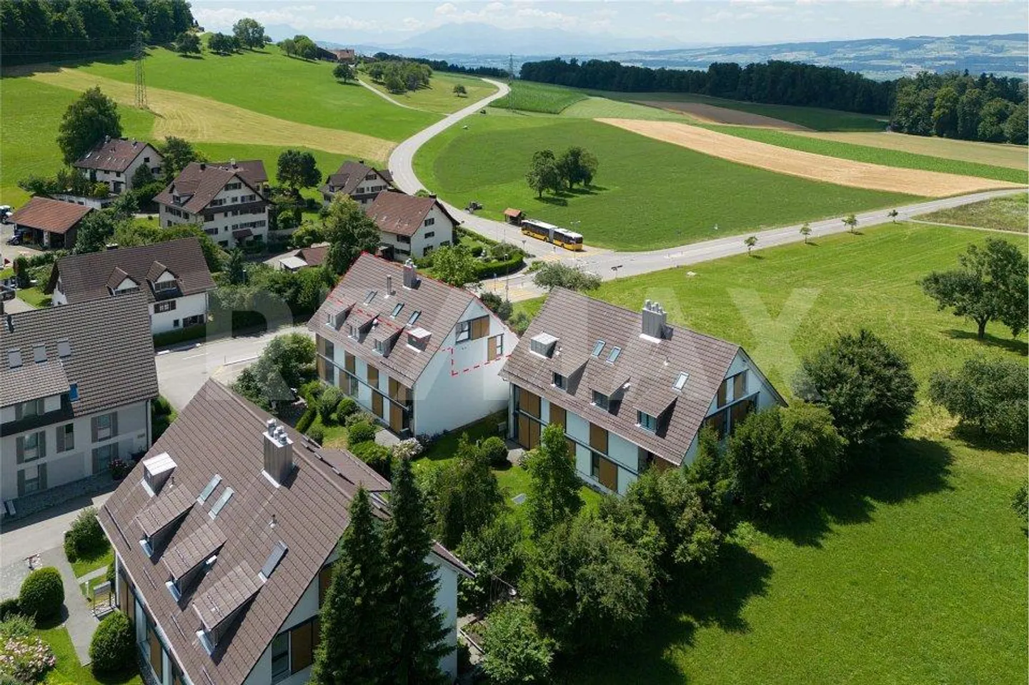 High Standard in the 3 ½-Room Minergie Maisonette Apartment - Photo 2 of 12