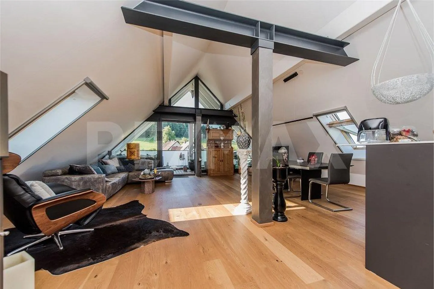 High Standard in the 3 ½-Room Minergie Maisonette Apartment - Photo 3 of 12