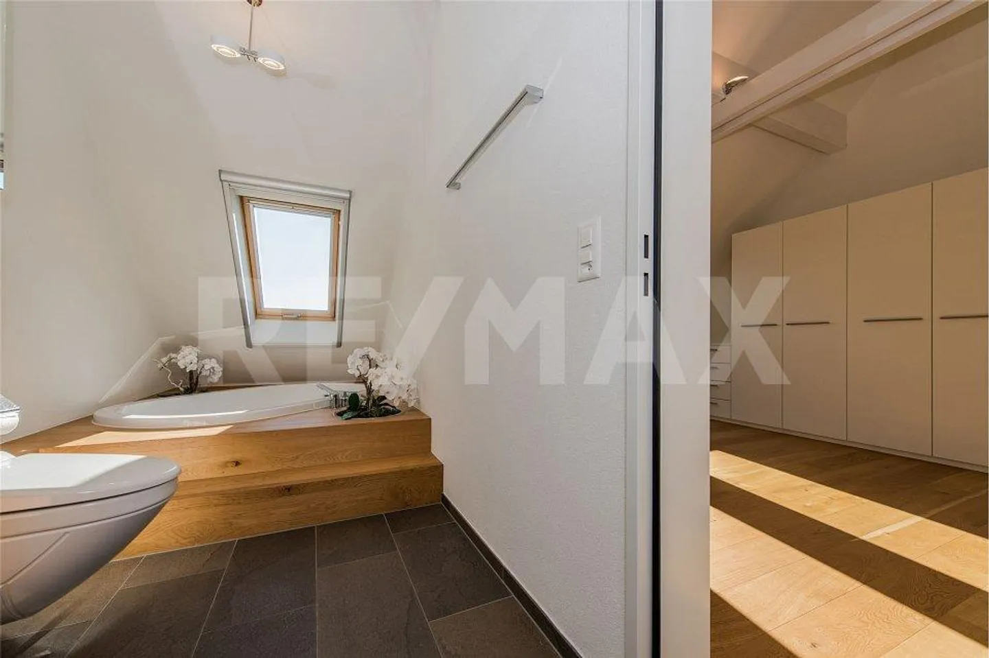 High Standard in the 3 ½-Room Minergie Maisonette Apartment - Photo 7 of 12