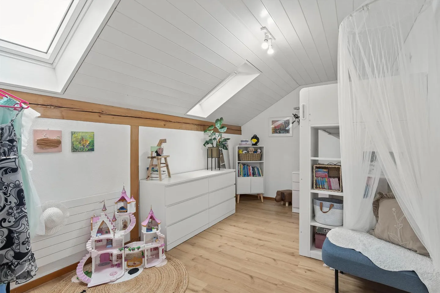 Grosszügige 6.5-Zimmer-Duplex in Fraubrunnen - 158 m² Wohnfläche - Foto 12 von 13