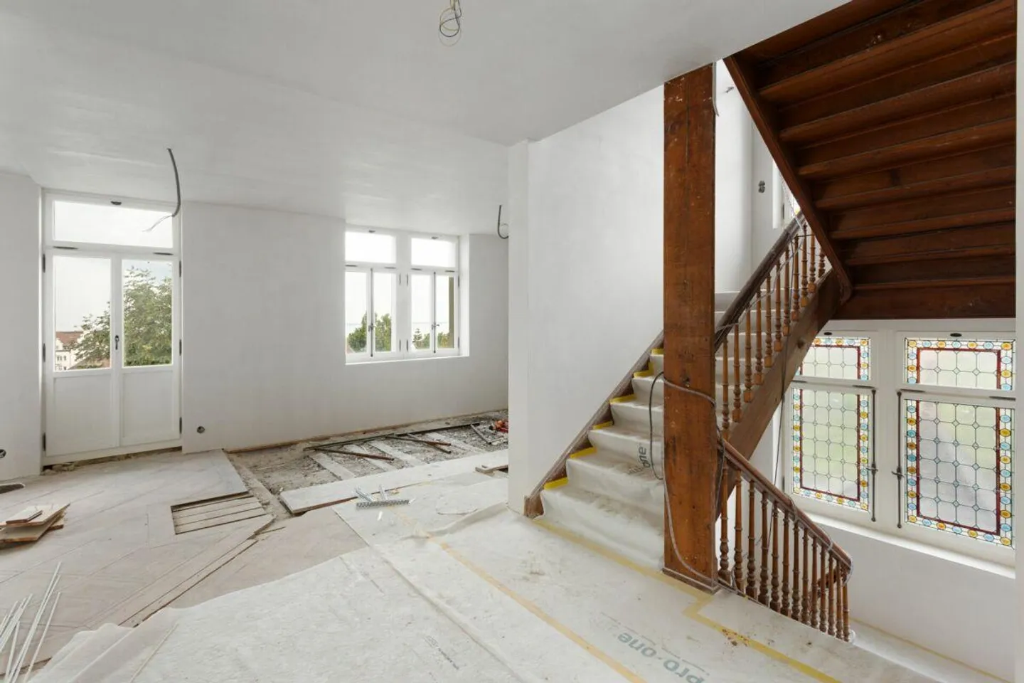 Villa entièrement rénovée dans un emplacement central avec vue sur le lac - Photo 8 sur 16