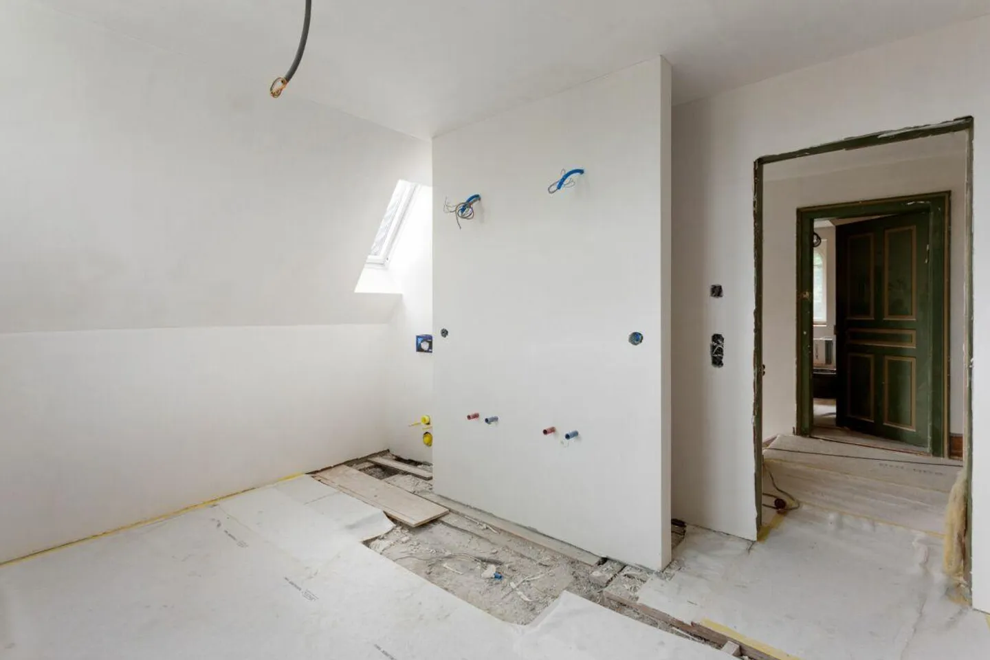 Villa entièrement rénovée dans un emplacement central avec vue sur le lac - Photo 9 sur 16