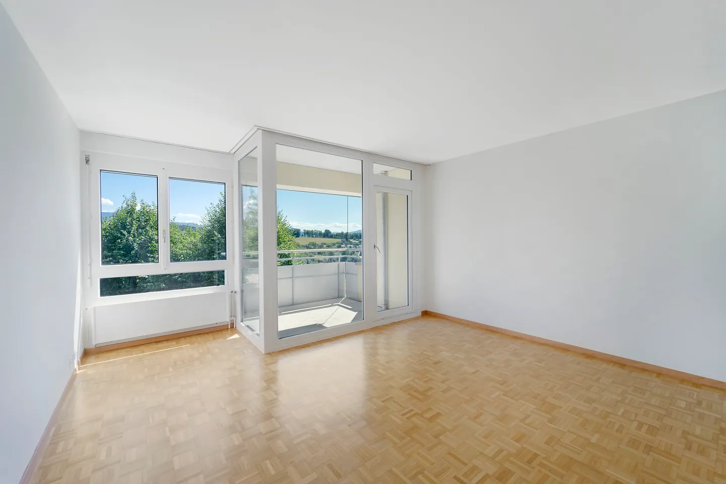 Apartment in a friendly neighborhood of Fribourg - Photo 3 of 7