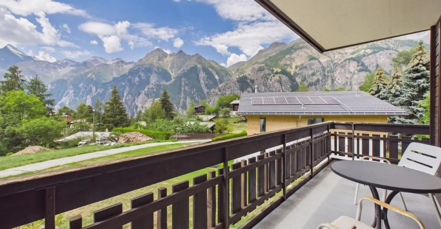 Vue sur les montagnes, calme et espace pour toute la famille - Photo 1 of 6