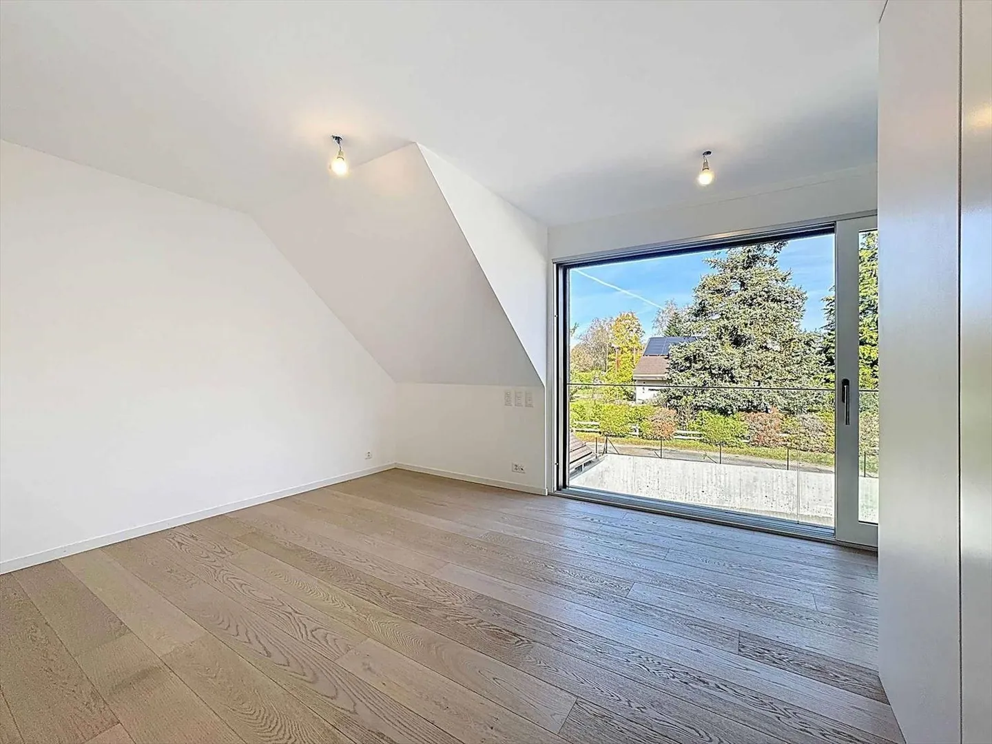 Charmante appartement 2,5 pièces avec vue sur la campagne - Photo 5 sur 11