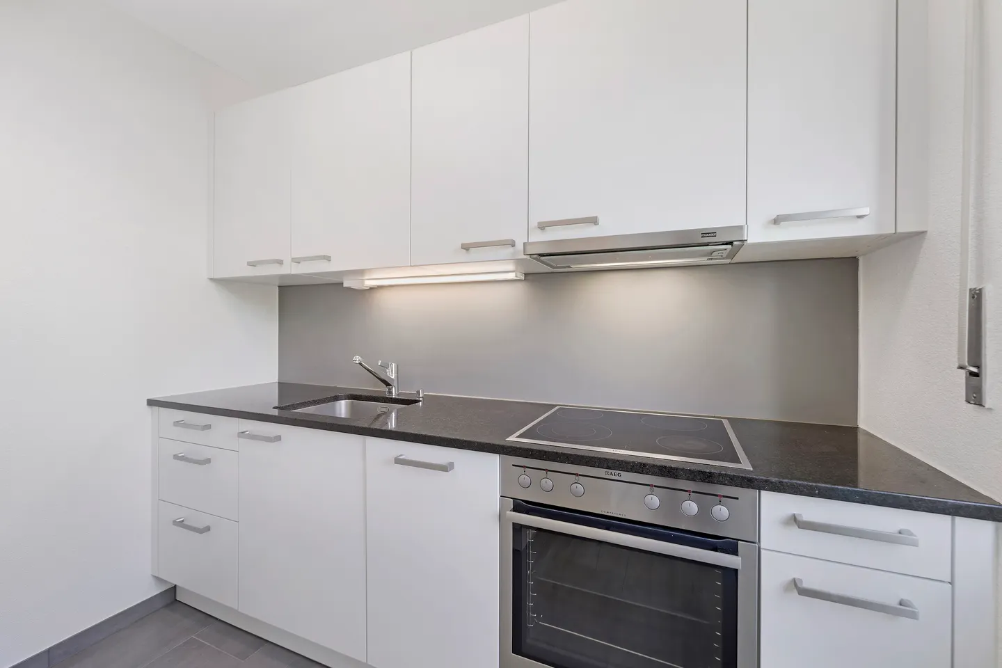 Apartment in a friendly neighborhood of Fribourg - Photo 4 of 7