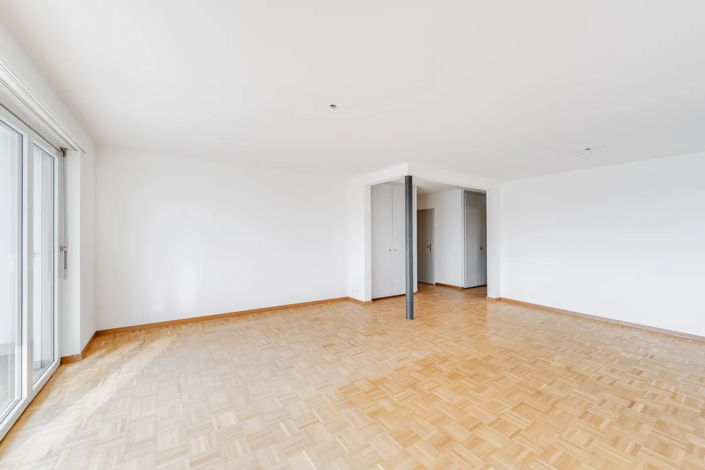 Sonnige Wohnung mit Seeblick - Foto 3 von 8