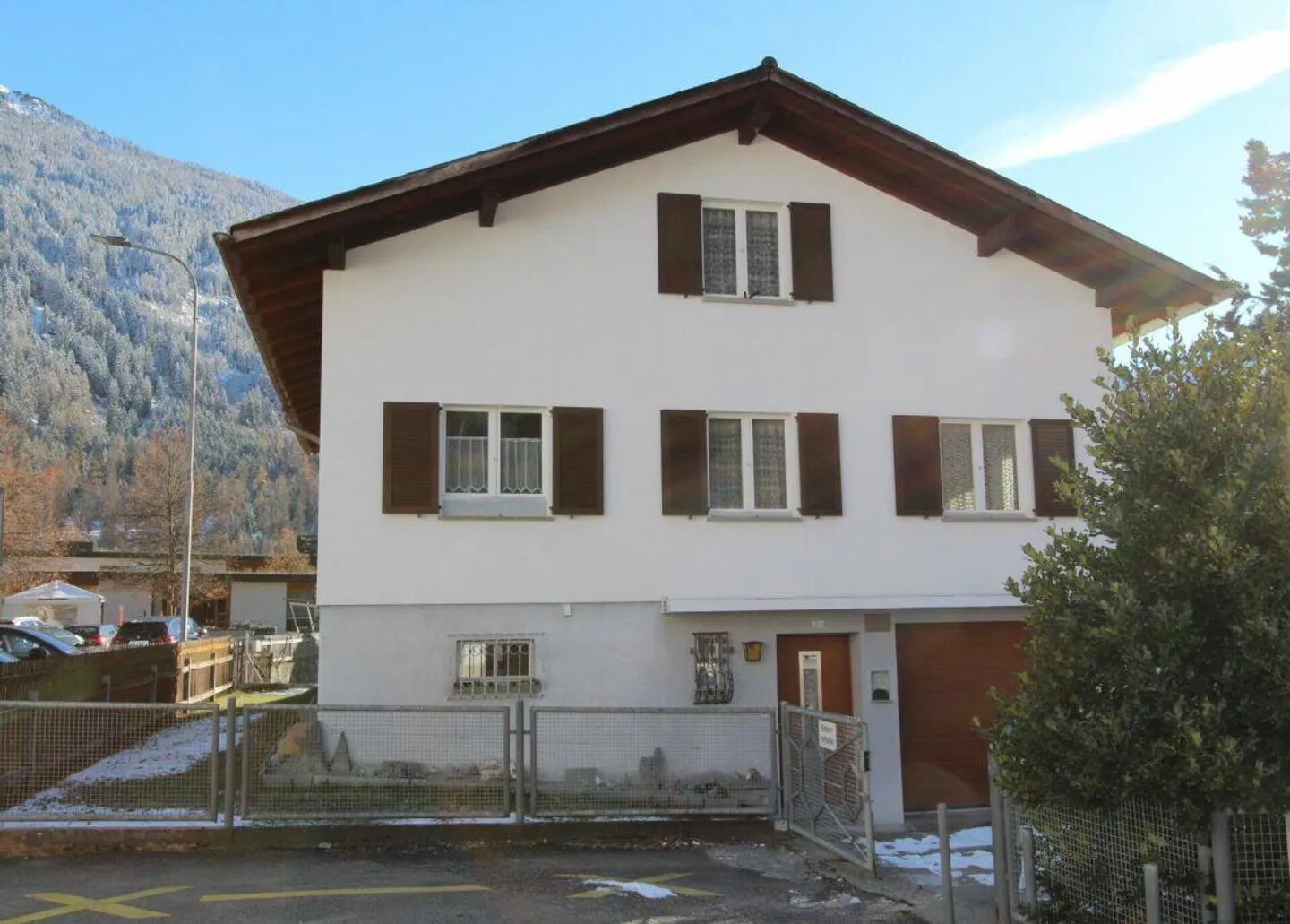 Casa unifamiliare accogliente con molto spazio e zona residenziale tranquilla - Foto 2 di 19