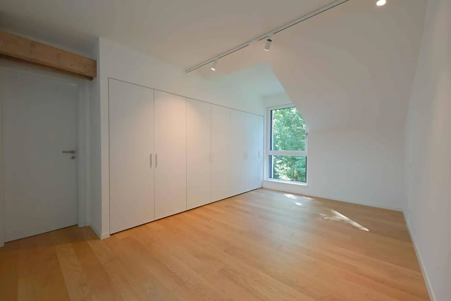 Casa a schiera di 8 locali - Foto 6 di 13