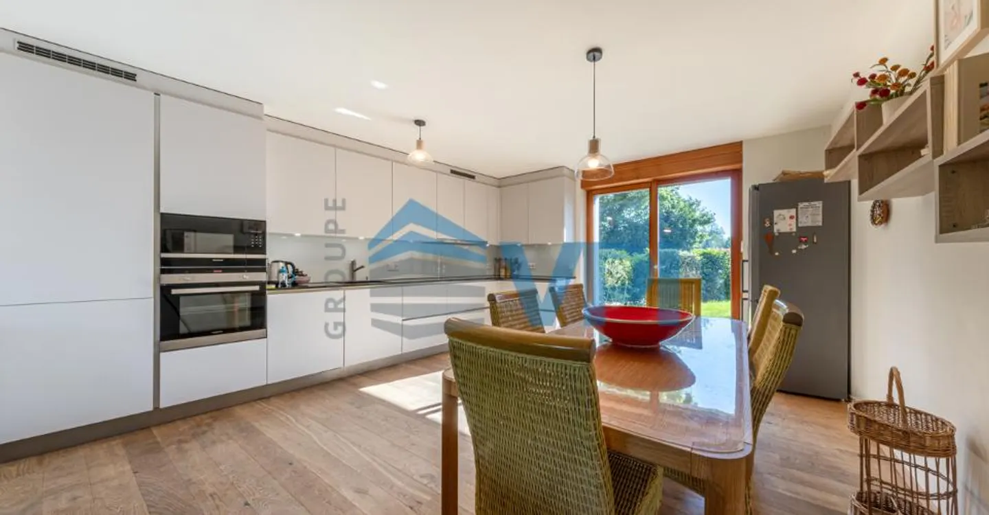Duplex house with private garden in the heart of the countryside - Photo 2 of 9