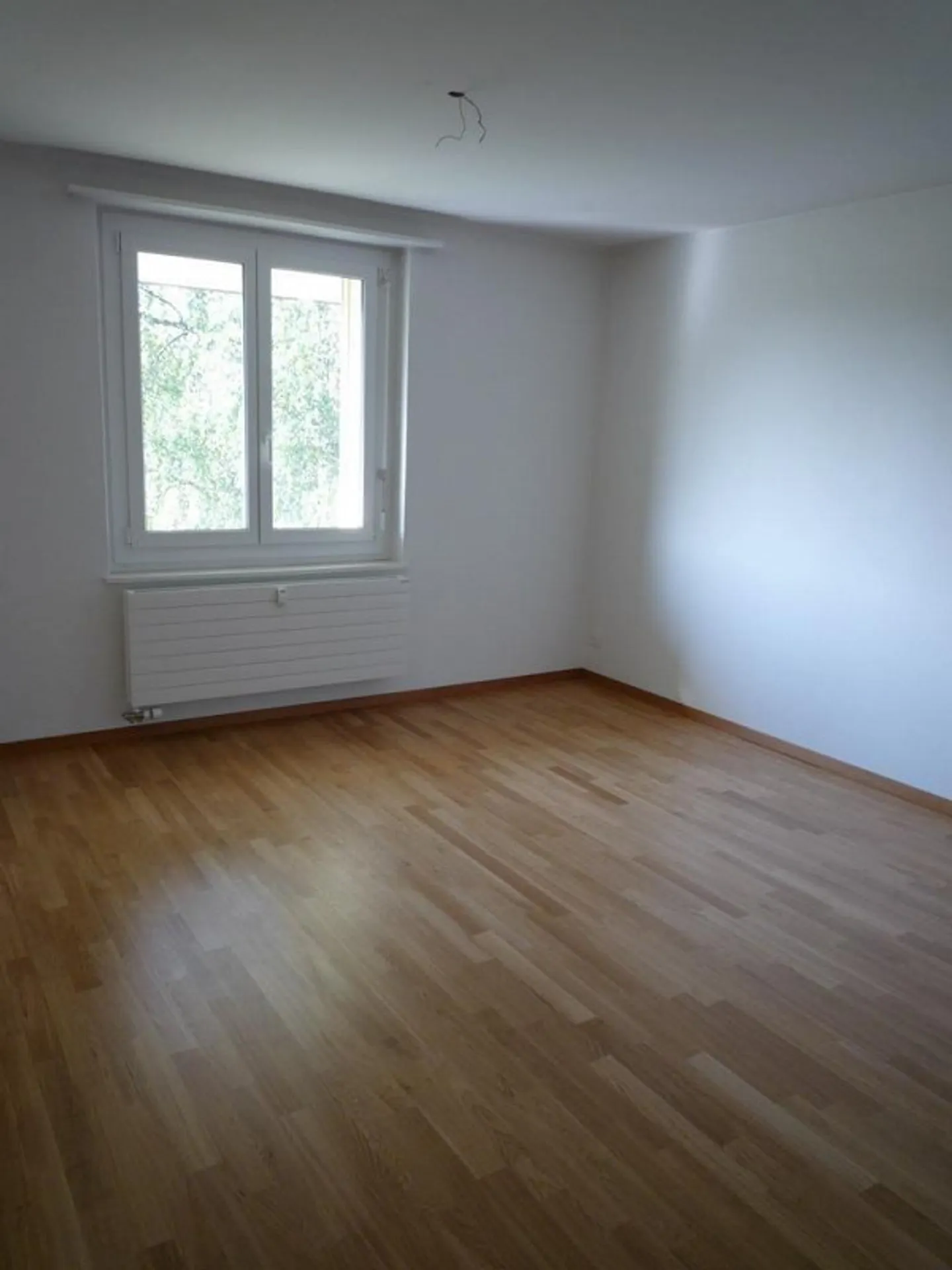 Superbe appartement de 4,5 pièces au 2ème étage à droite - Photo 4 sur 8