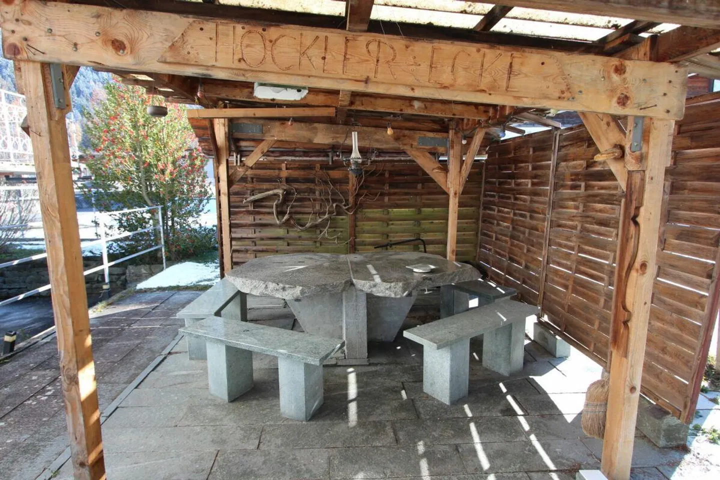 Casa unifamiliare accogliente con molto spazio e zona residenziale tranquilla - Foto 16 di 19