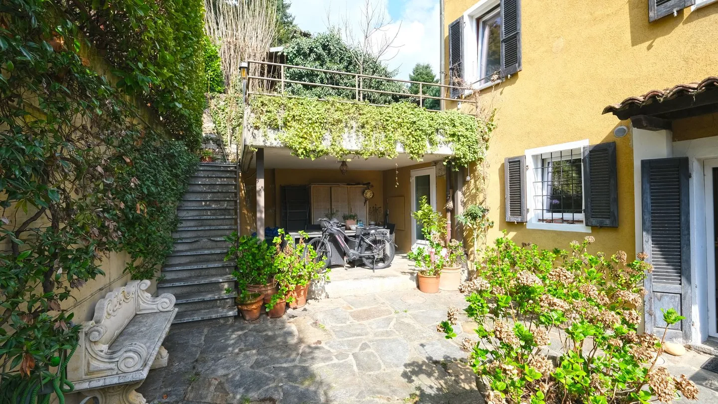 Magnifico appartamento in casa storica con cortile esterno - Foto 4 di 15