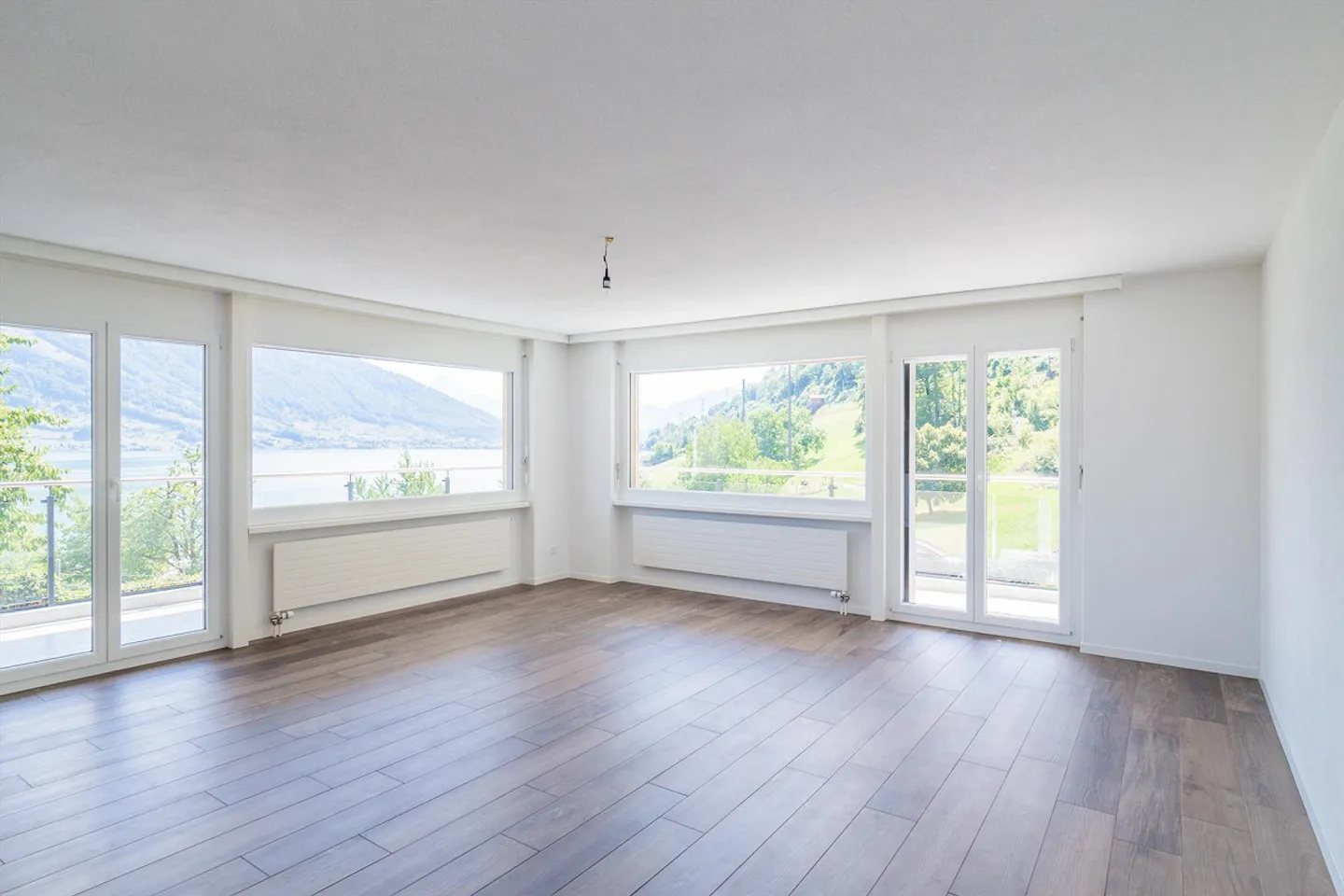 Intimité avec vue sur le lac - Photo 2 sur 11