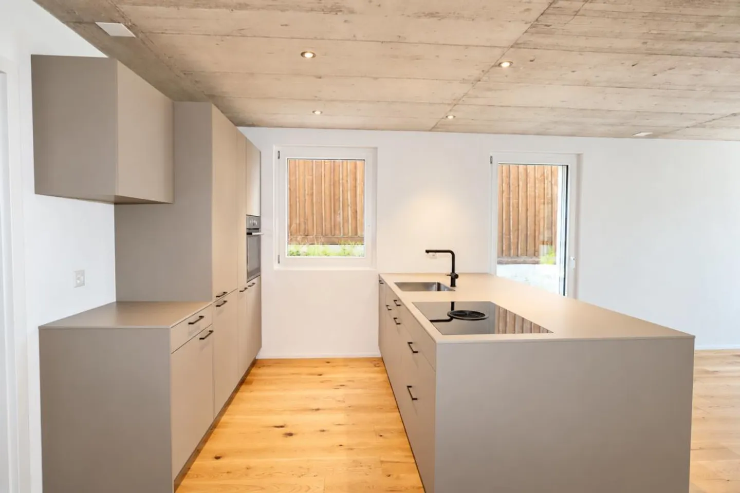 Modern 3.5-room apartment with garden share in Kümmertshausen - attractive investment property - Photo 5 of 16