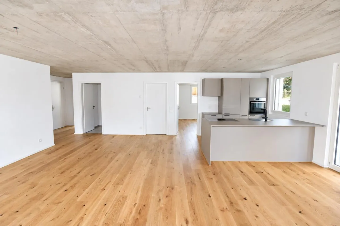 Modern 3.5-room apartment with garden share in Kümmertshausen - attractive investment property - Photo 3 of 16