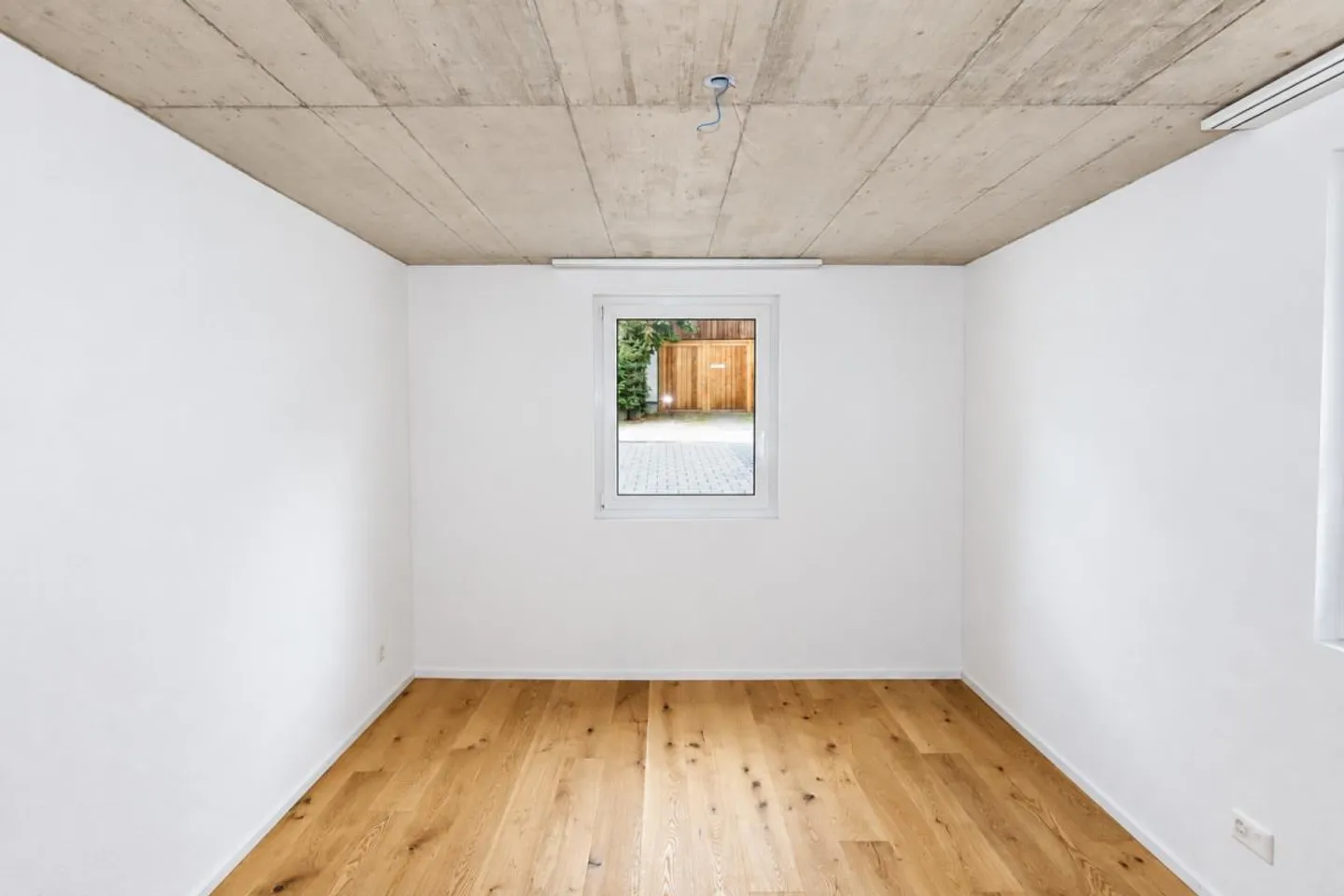 Modern 3.5-room apartment with garden share in Kümmertshausen - attractive investment property - Photo 8 of 16