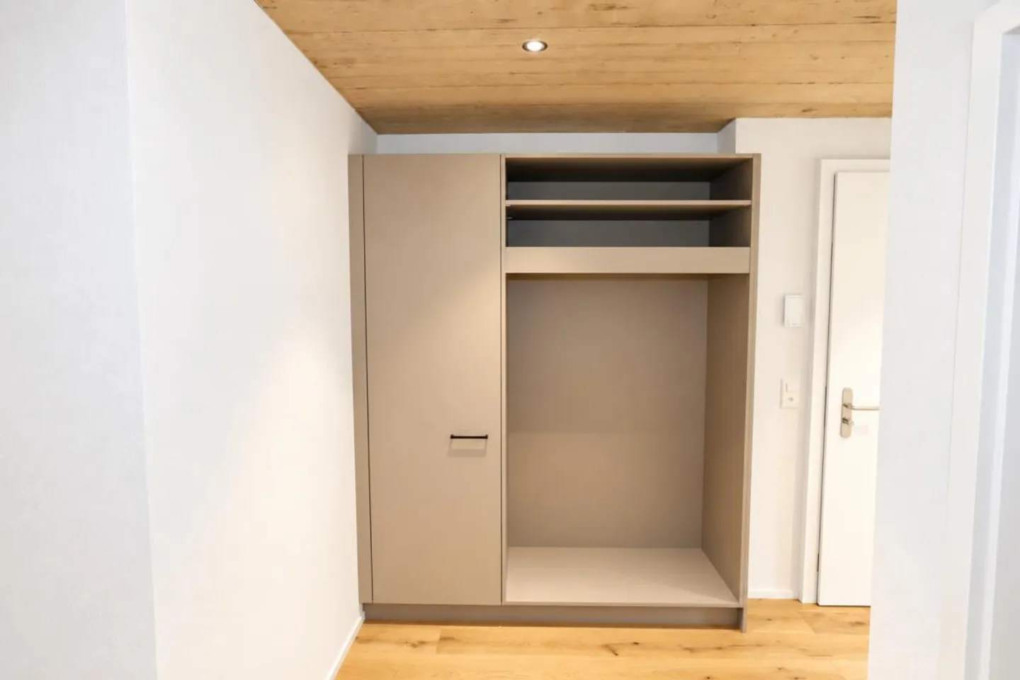 Modern 3.5-room apartment with garden share in Kümmertshausen - attractive investment property - Photo 9 of 16