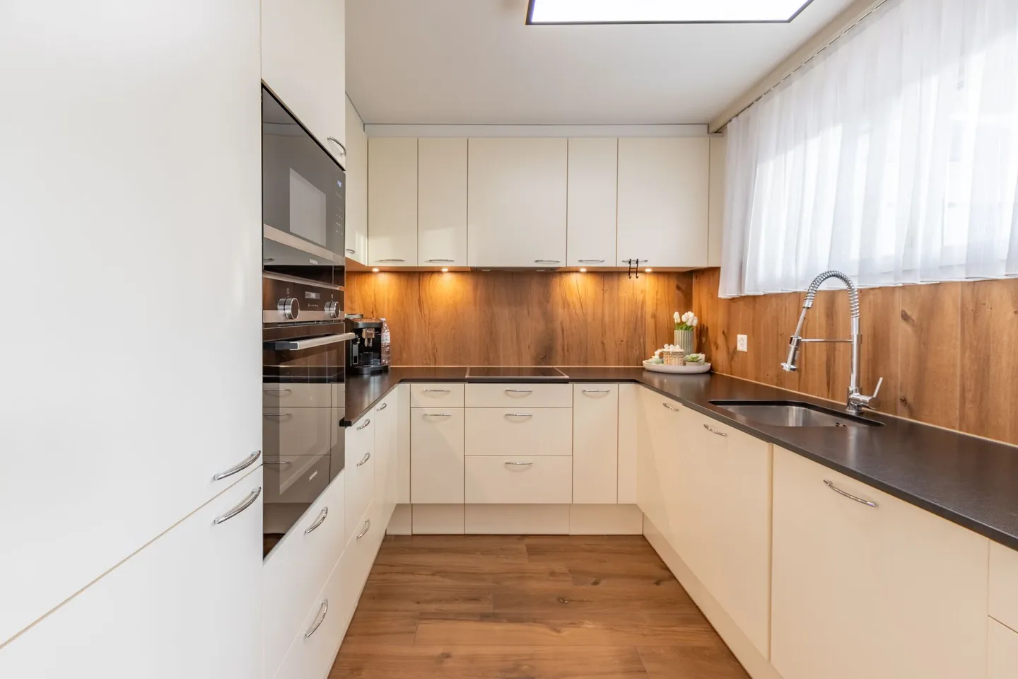 Casa unifamiliare ristrutturata nel centro di Au - Foto 9 di 22