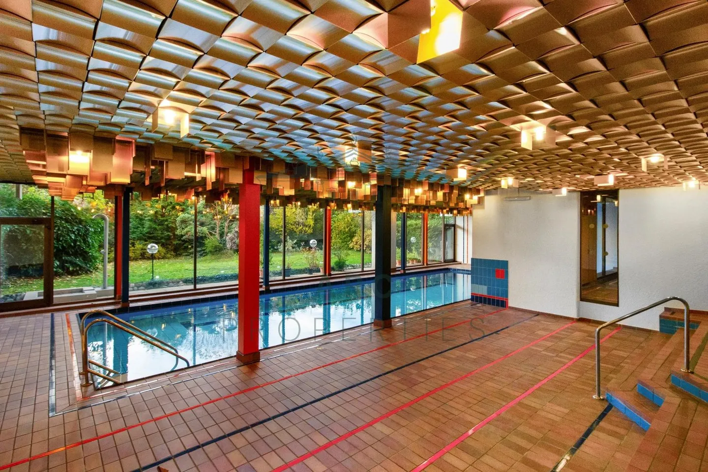 CHAMPEL - RENOVATED APARTMENT WITH BEAUTIFUL AMENITIES - Photo 9 of 9