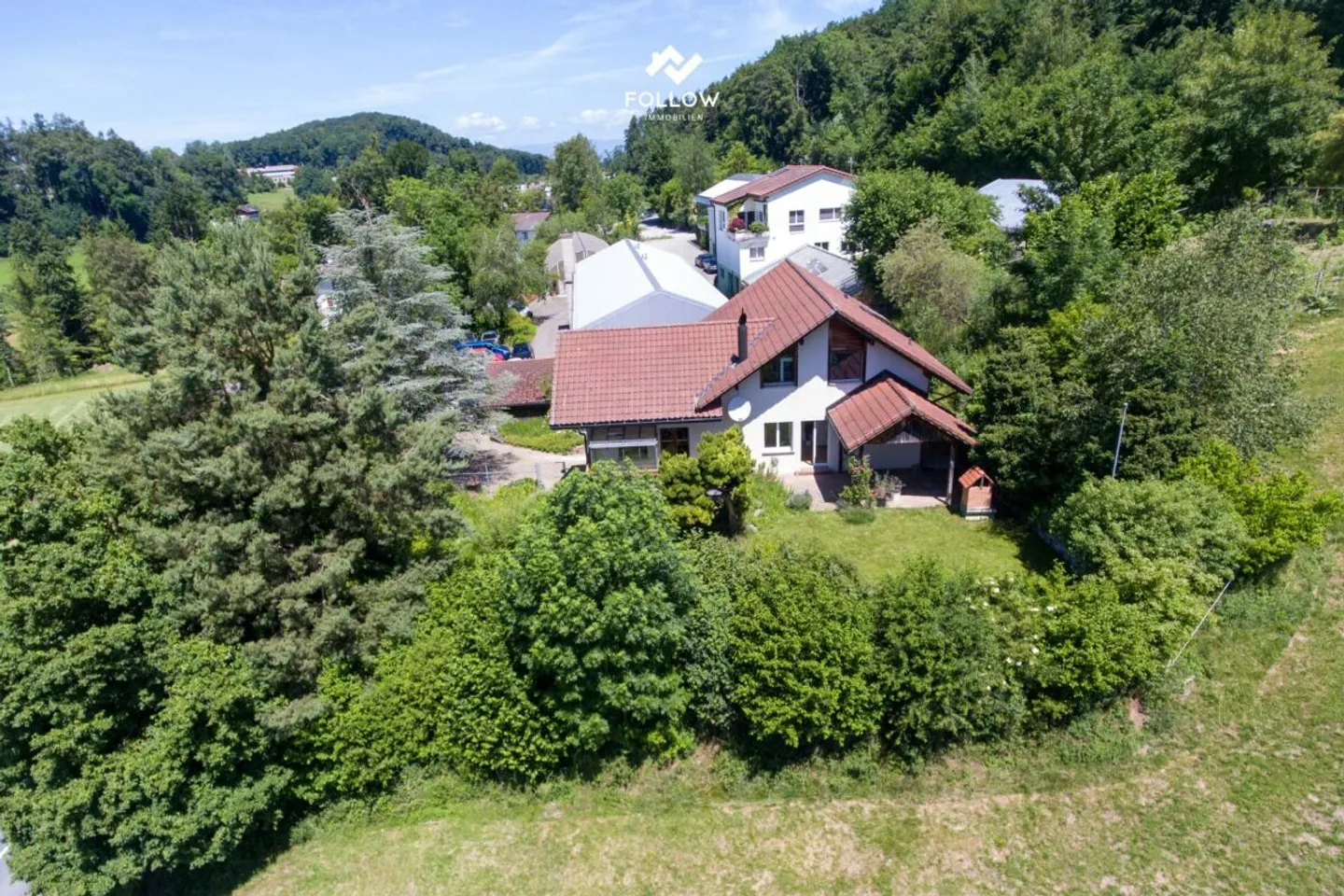 Geräumiges Familienhaus mit Aussicht - Foto 3 von 21