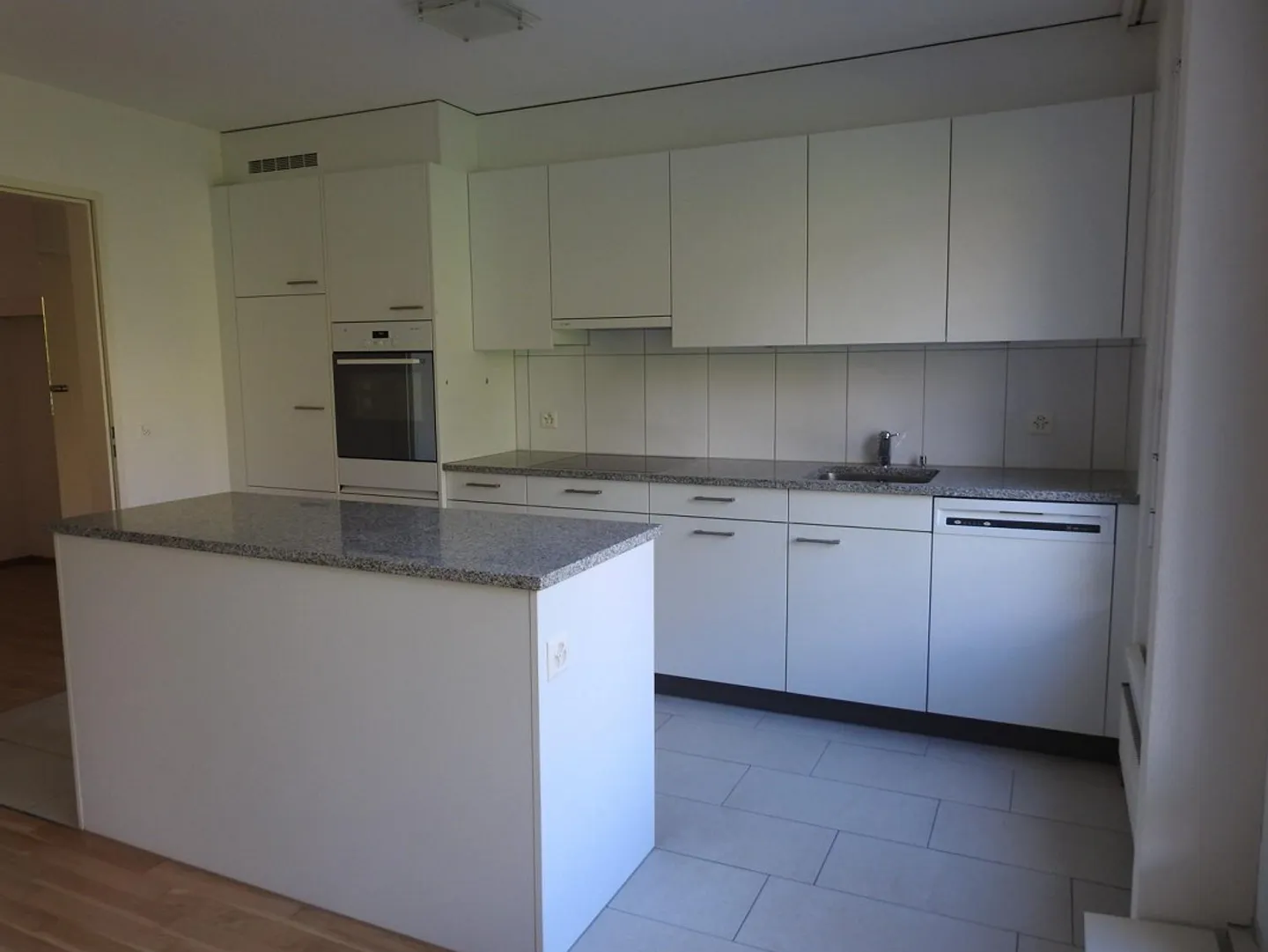 Appartement confortable dans le calme et le beau Kilchberg ! - Photo 2 sur 8