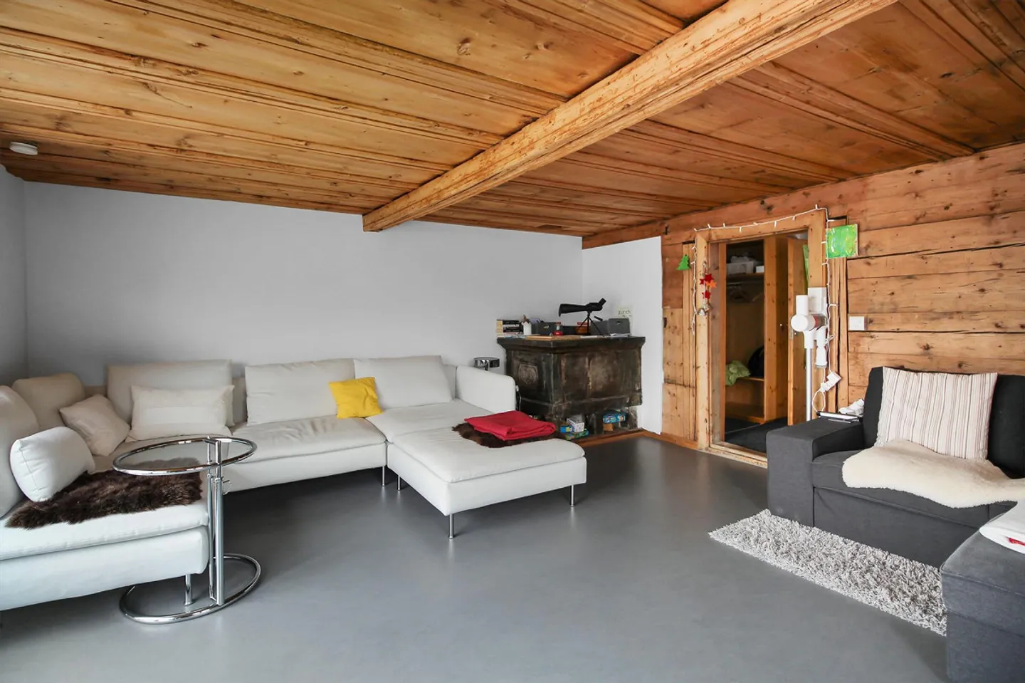 6.5-Zimmer Doppelhaushälfte - Foto 2 von 13