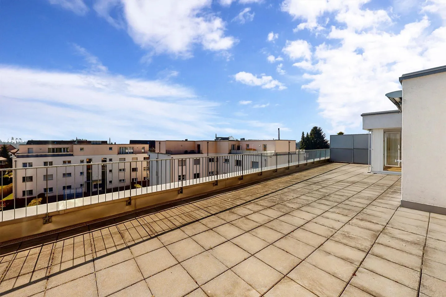 Bel appartement moderne dans la verdure - Photo 6 sur 6