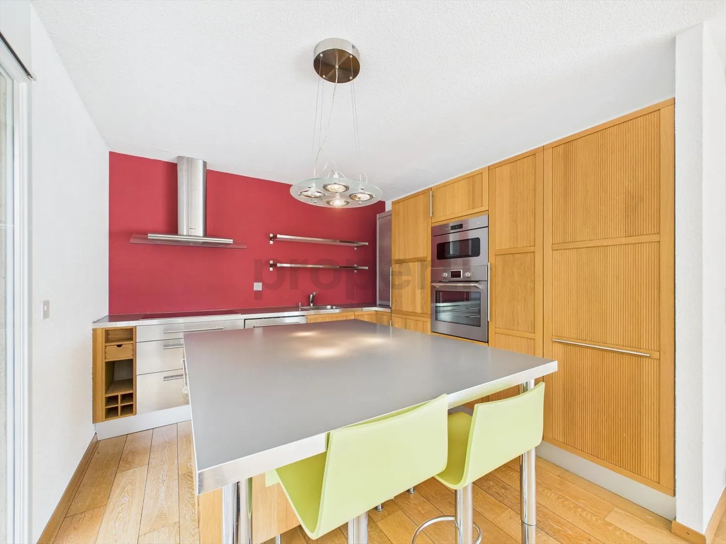 Renoviertes 5,5-Zimmer-Doppelhaus mit Garten, Veranda und großem Wohnzimmer - Foto 4 von 13