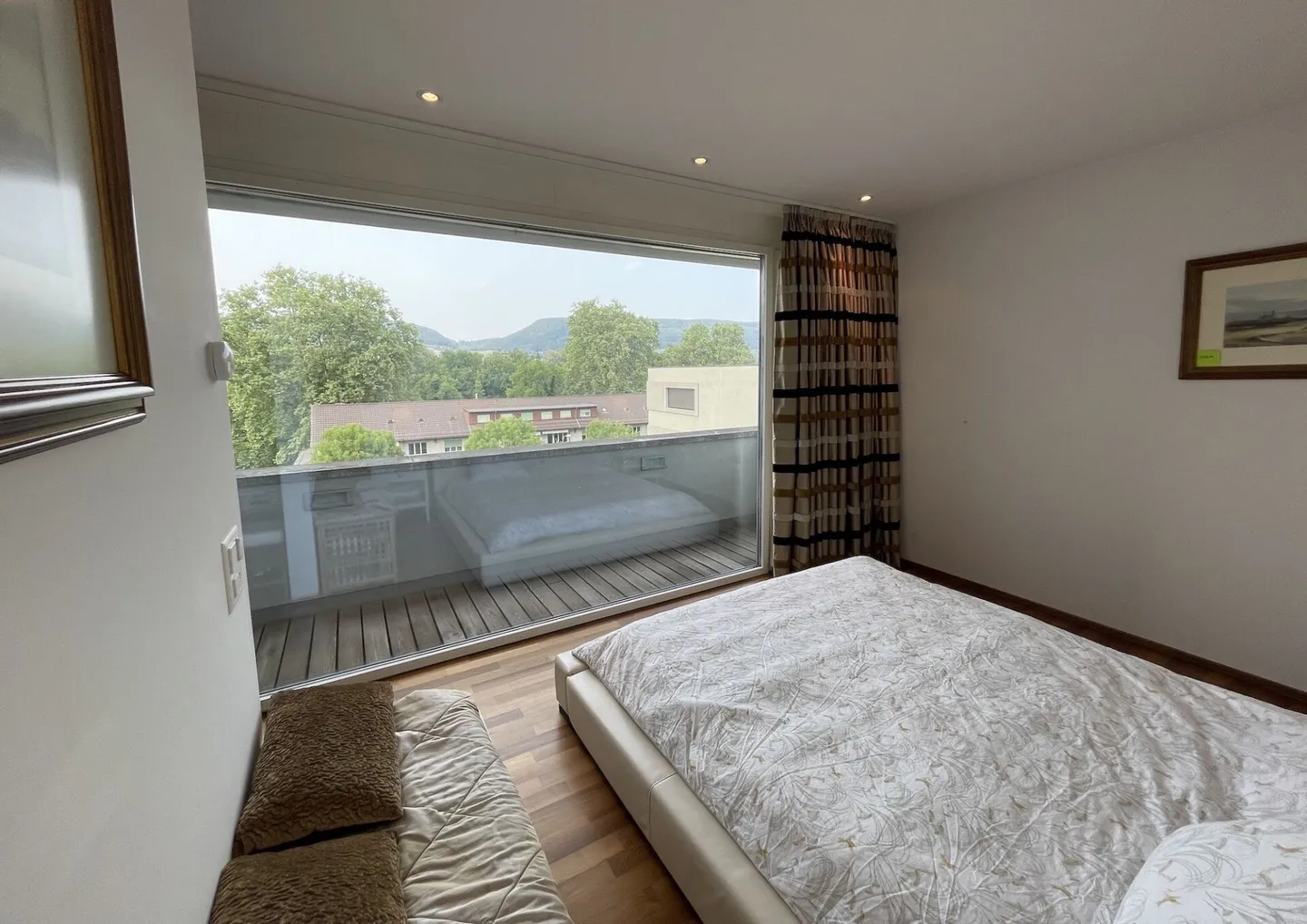 4.5-Zimmerwohnung mit Balkon, 140 m² | befristet für 6 Monate - Foto 6 von 13