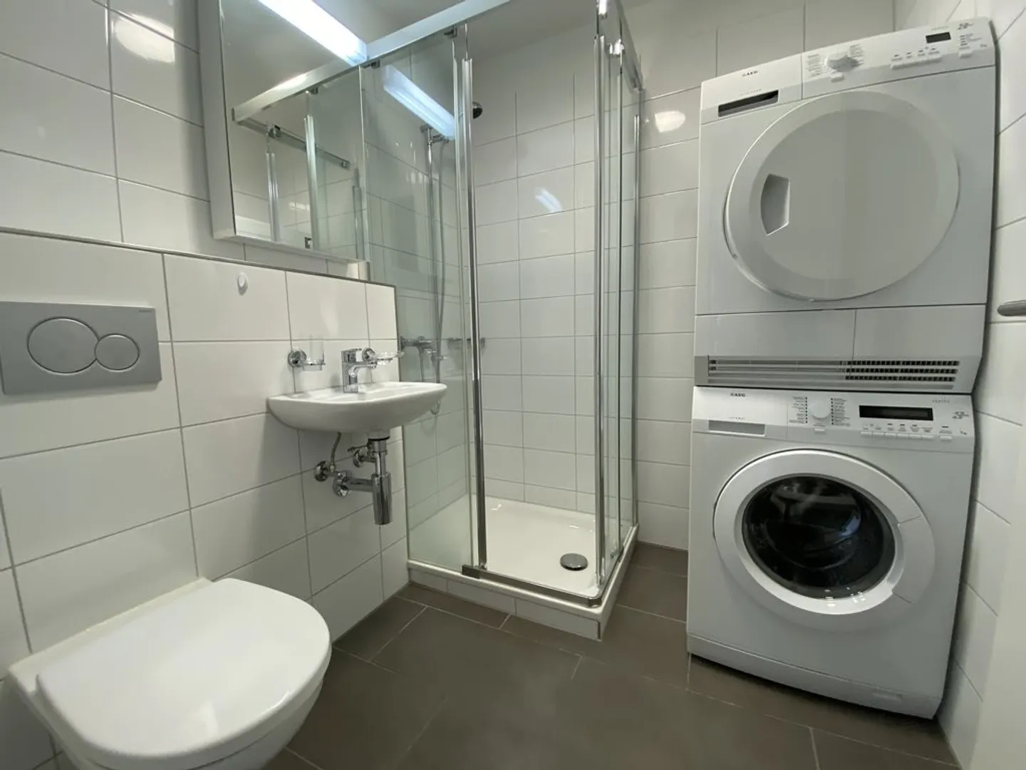 Moderne 3.5-Zimmer-Wohnung im Grünen - Foto 8 von 8