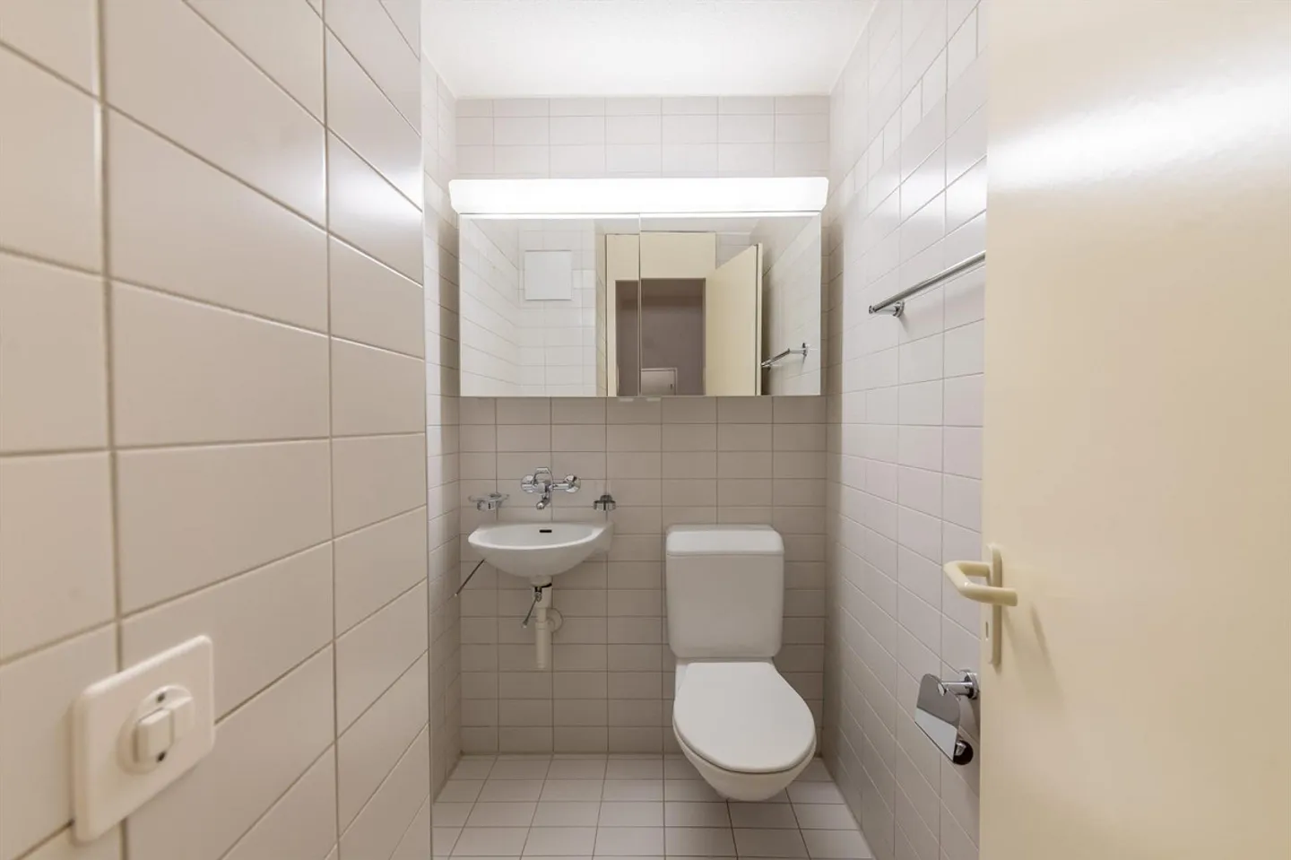Appartamento spazioso con balcone - Foto 9 di 13