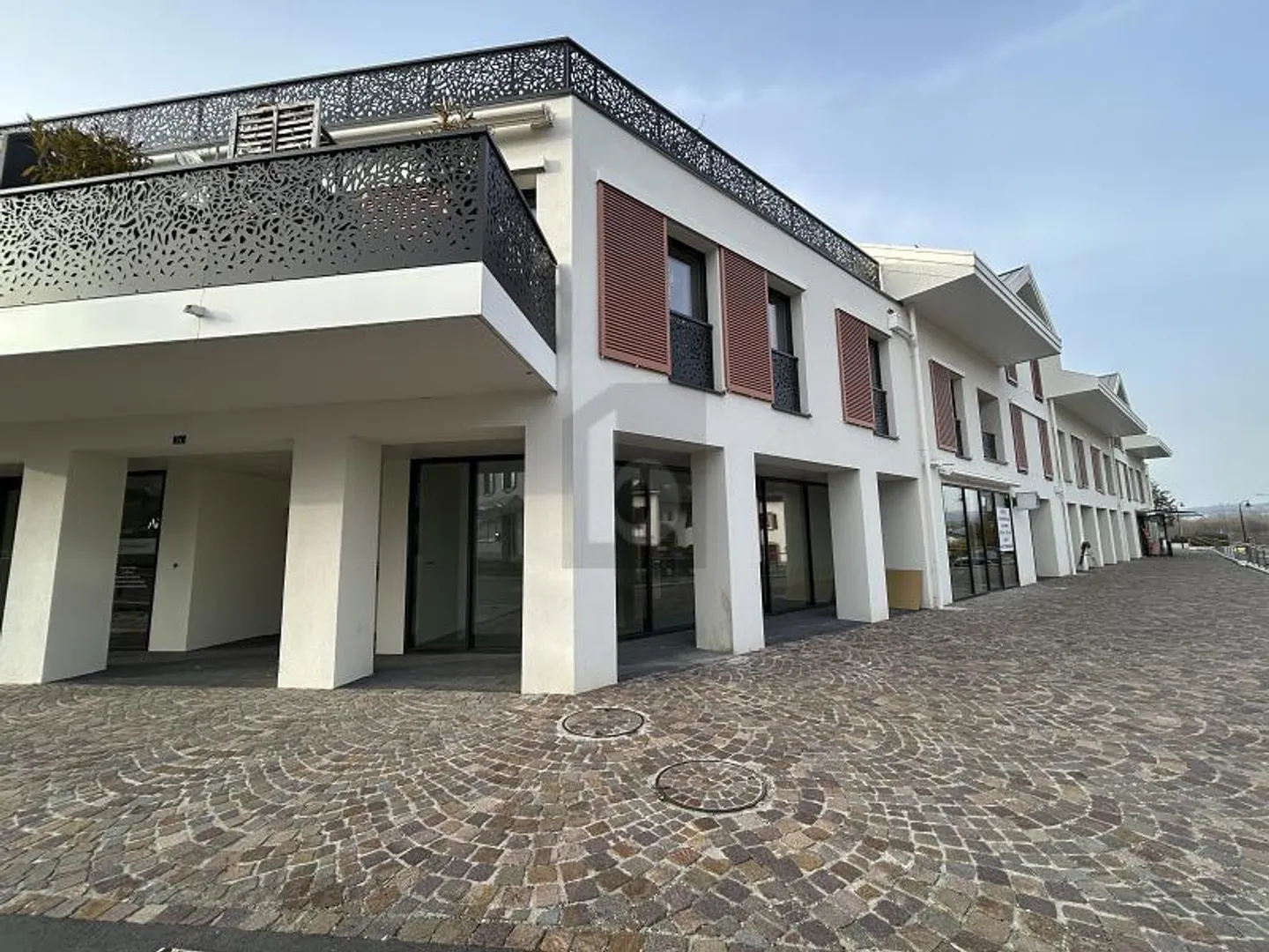 SUPERFICIE LUMINOSA E MODERNA - Foto 1 di 6