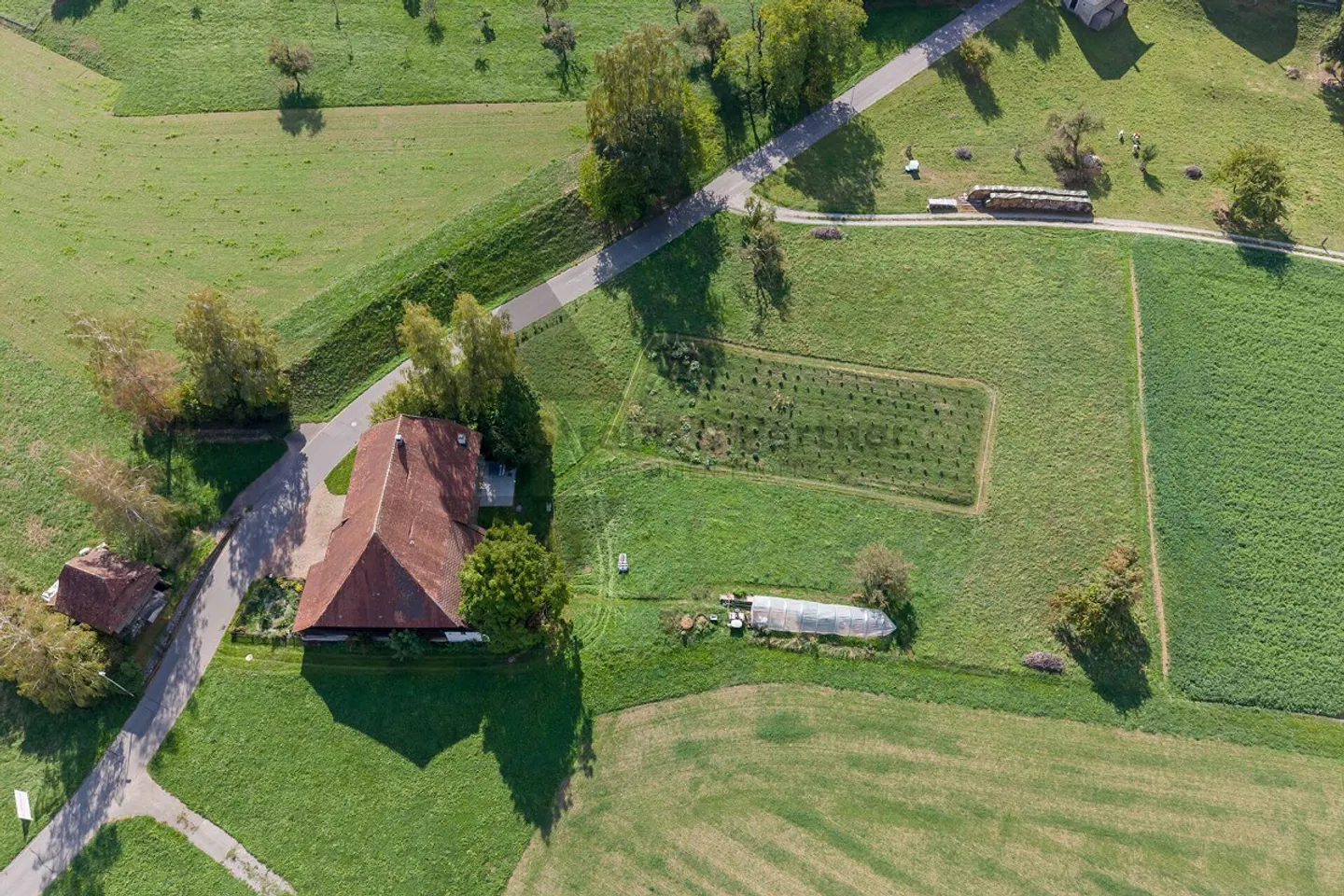 GESCHICHTSTRÄCHTIGES BAUERNHAUS - Foto 2 di 11