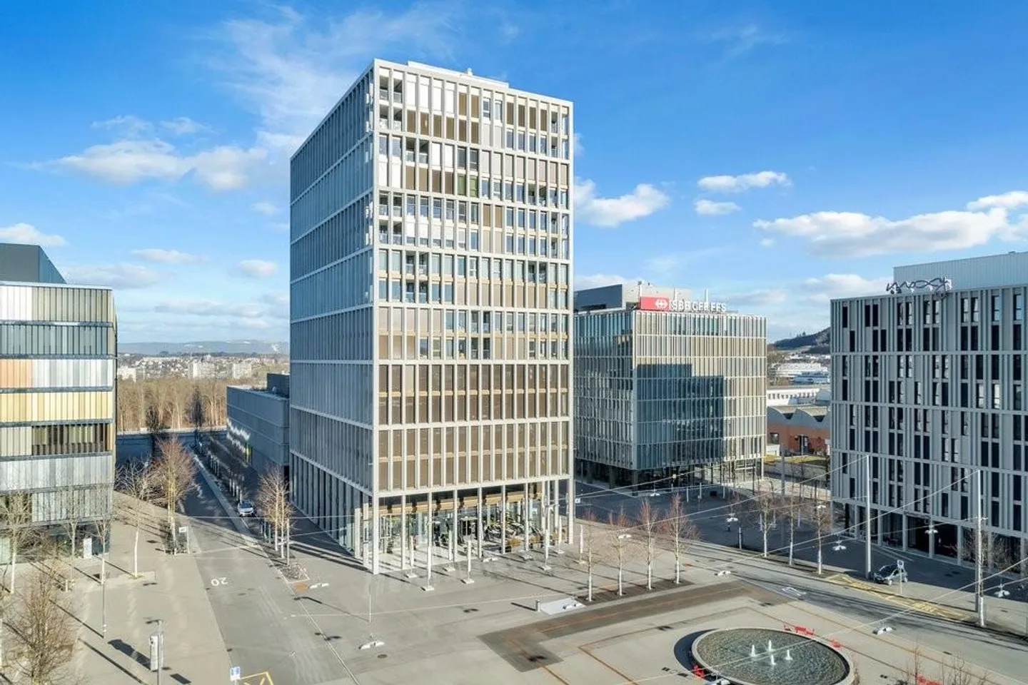 Au-dessus des nuages - Appartement moderne de 1,5 pièce au 13ème étage ! - Photo 4 sur 4