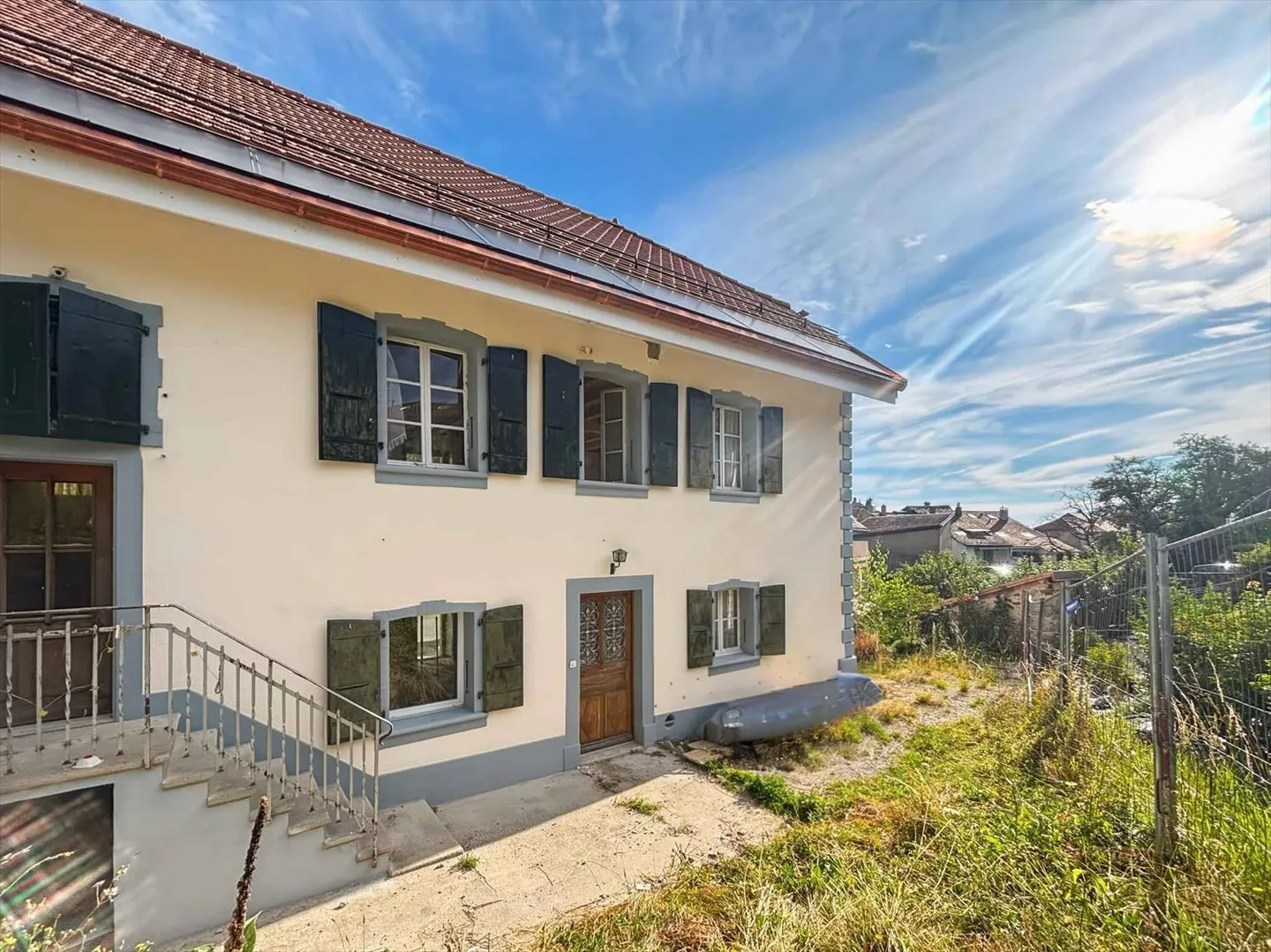 Casa di villaggio da ristrutturare nel cuore di Aubonne - Foto 2 di 6
