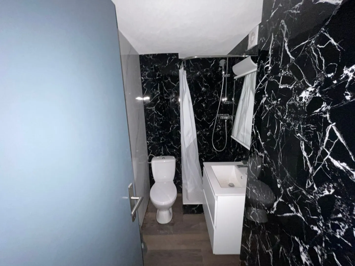 Studio for rent just steps from the city center - Photo 4 of 4