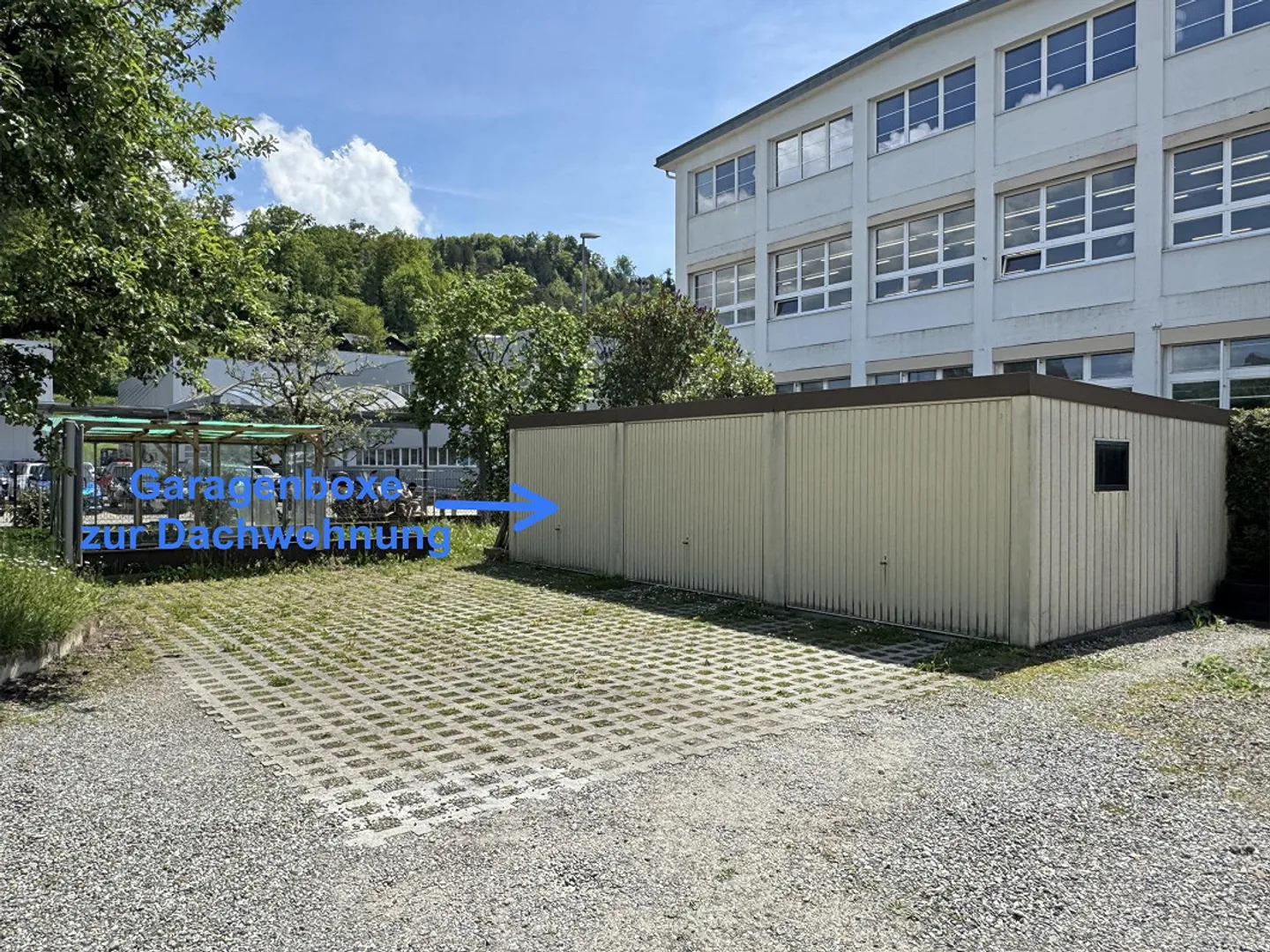 Cozy attic apartment with single garage - ideal for a single person - Photo 2 of 25