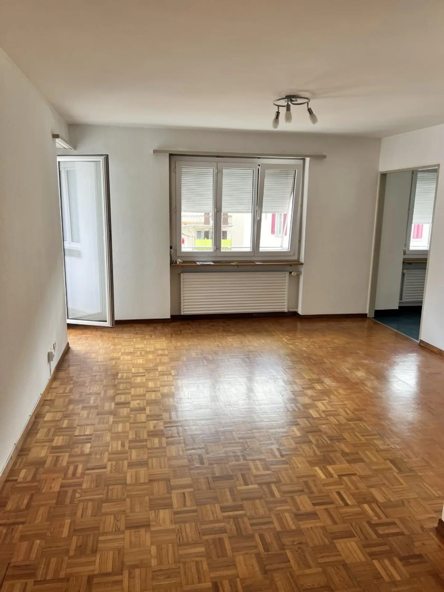 2.5 Room Apartment - Photo 1 of 6