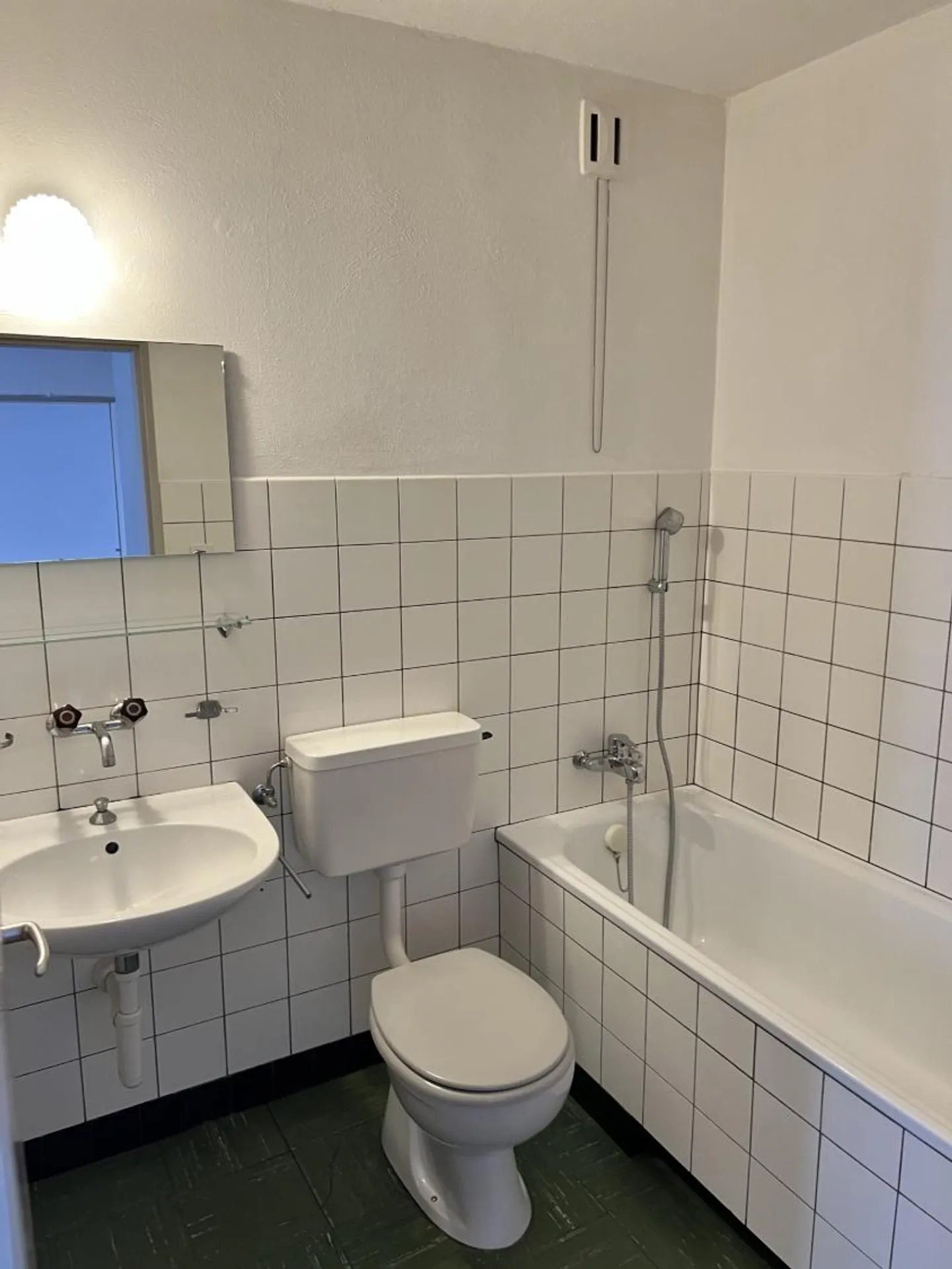 2.5 Room Apartment - Photo 3 of 6